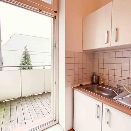 Appartement Wohnen Im Altbau In Der Leipziger Sudvorstadt - Direkt An Der Karli *
