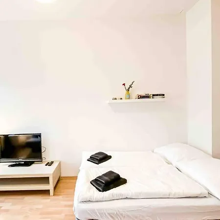 Wohnen Im Altbau In Der Leipziger Sudvorstadt - Direkt An Der Karli Appartement *
