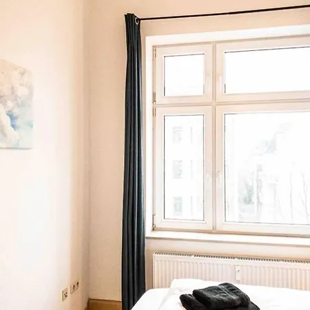 Appartement Wohnen Im Altbau In Der Leipziger Sudvorstadt - Direkt An Der Karli *